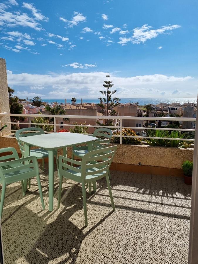 شقة Flamenco Penthouse Sea View & Swimming Pool تورّيفيِخا المظهر الخارجي الصورة