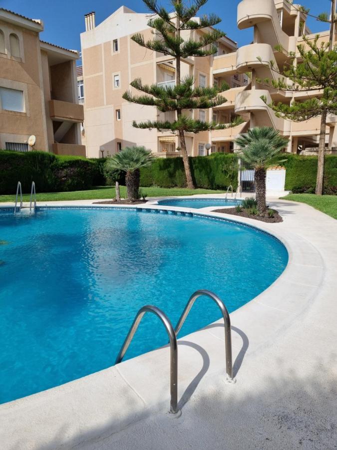 شقة Flamenco Penthouse Sea View & Swimming Pool تورّيفيِخا المظهر الخارجي الصورة